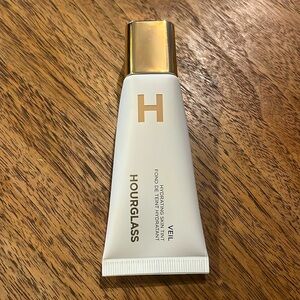 Hourglass Veil Skin Tint